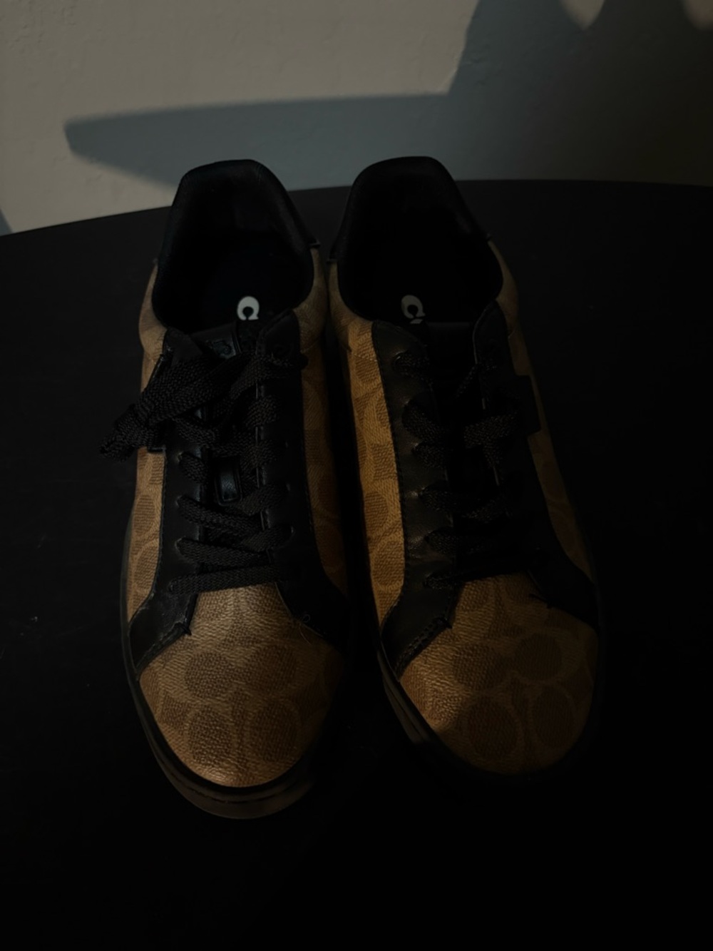 Coach Men's Signature Tan and Black Low-Top Sneakers